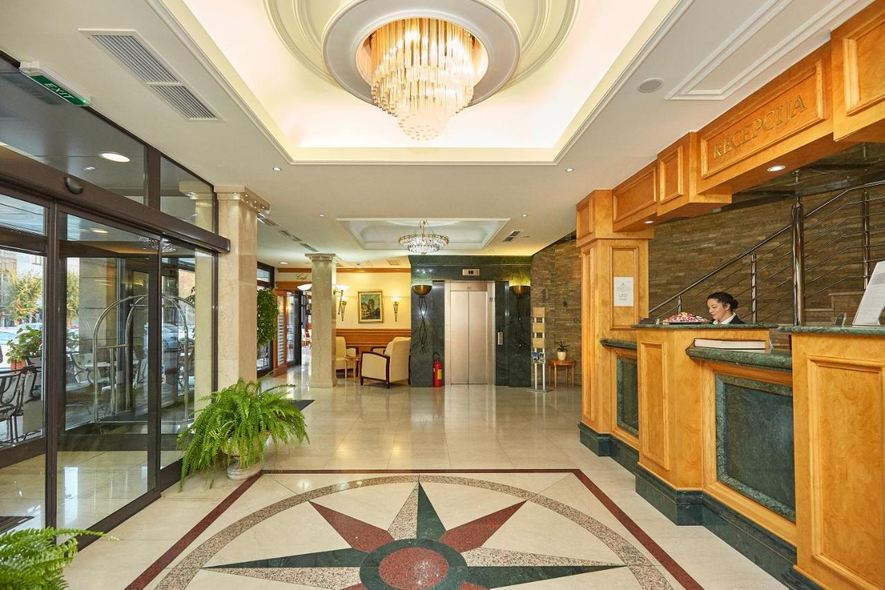 Garni Hotel Master 诺威萨 外观 照片