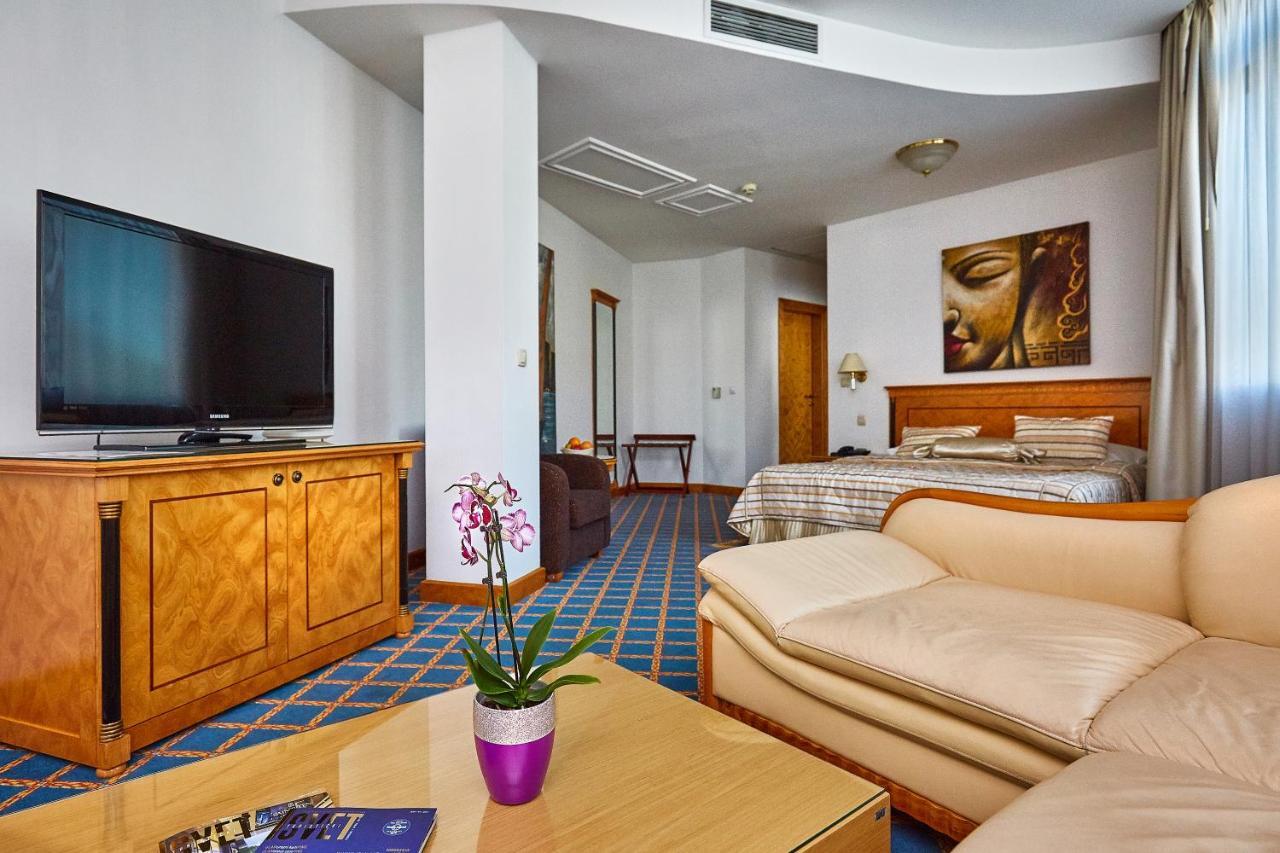 Garni Hotel Master 诺威萨 外观 照片