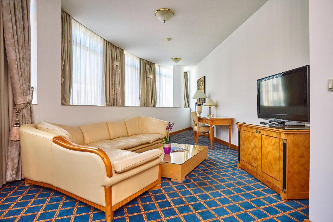 Garni Hotel Master 诺威萨 外观 照片